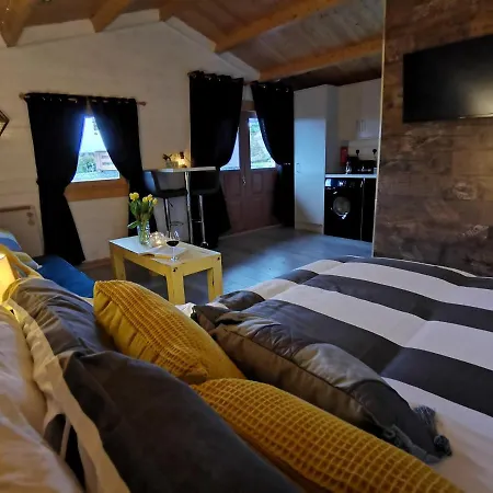 Chalet Country