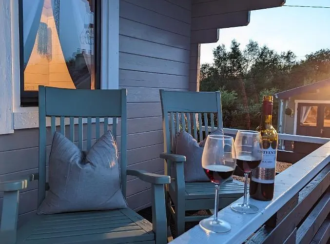 Country * Вэстпорт